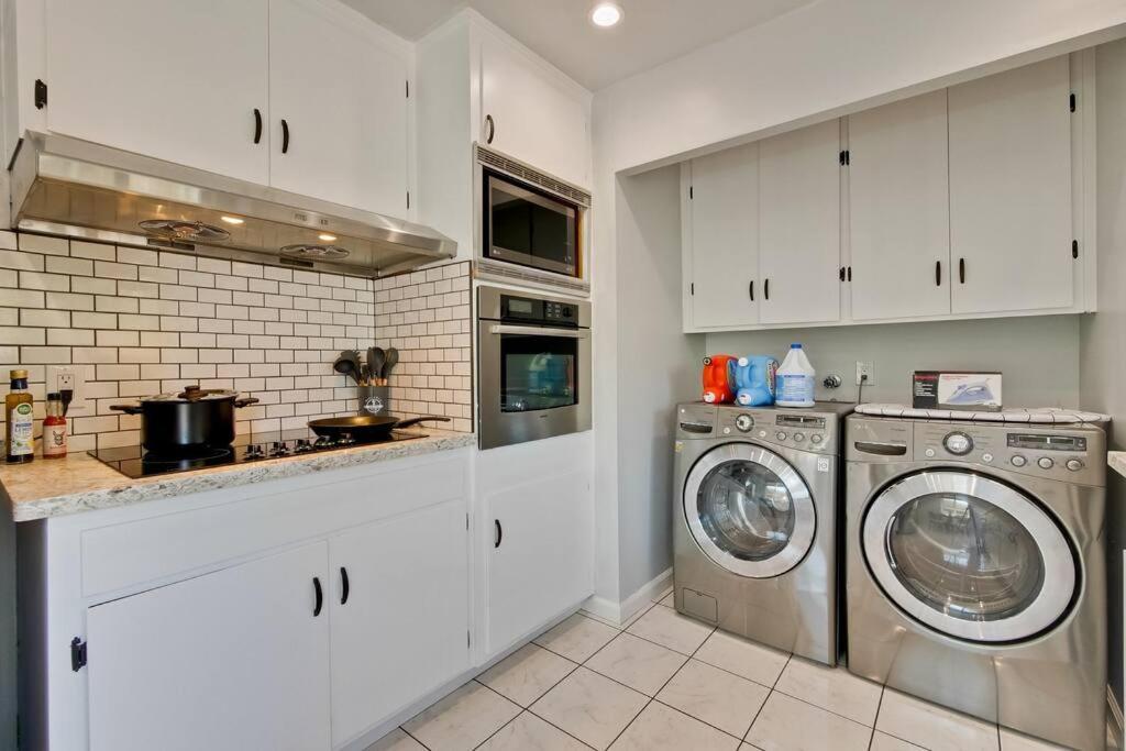 Mj Cozy 2b1b Duplex Ac Walk To Shopping 1891 Сasa de vacaciones Santa Clara