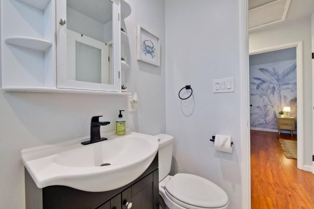 Сasa de vacaciones Mj Cozy 2b1b Duplex Ac Walk To Shopping 1891 *